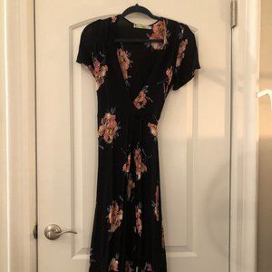 Loco Lindo Biasa Sweethrt Wrap Dress Black & Pink